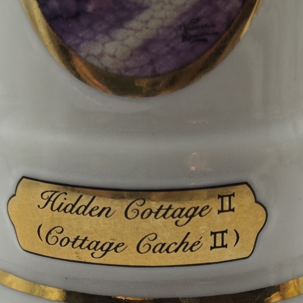 Thomas Kinkade Avon China Cottage Salt Pepper Shakers Gold Trim - Picture 8 of 10